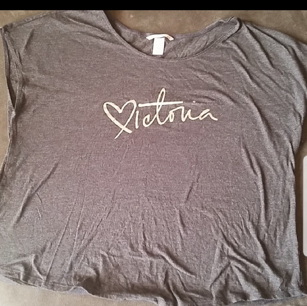 💜VS brand Dark gray shirt💜